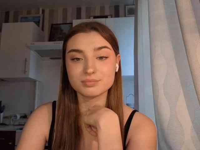 ChristiaPettet webcam