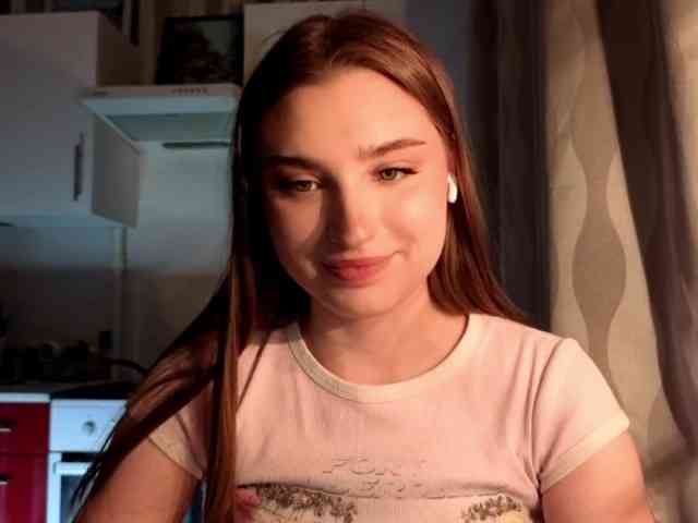 ChristiaPettet webcam