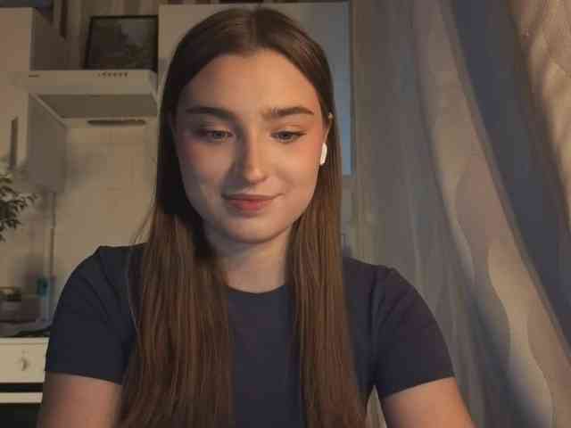 ChristiaPettet webcam