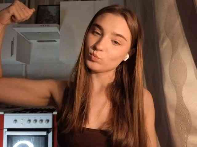 ChristiaPettet webcam