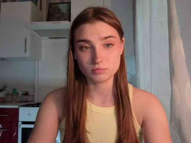 ChristiaPettet webcam