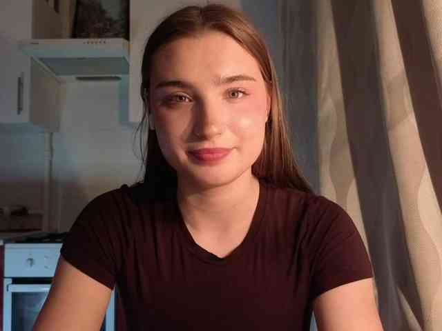 ChristiaPettet webcam