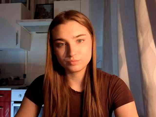 ChristiaPettet webcam