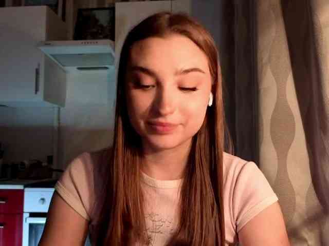 ChristiaPettet webcam