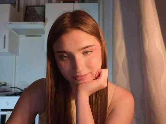 ChristiaPettet webcam