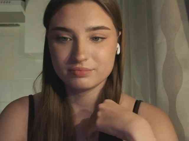 ChristiaPettet webcam