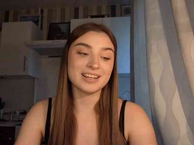 ChristiaPettet webcam