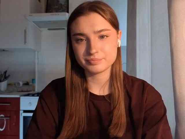 ChristiaPettet webcam