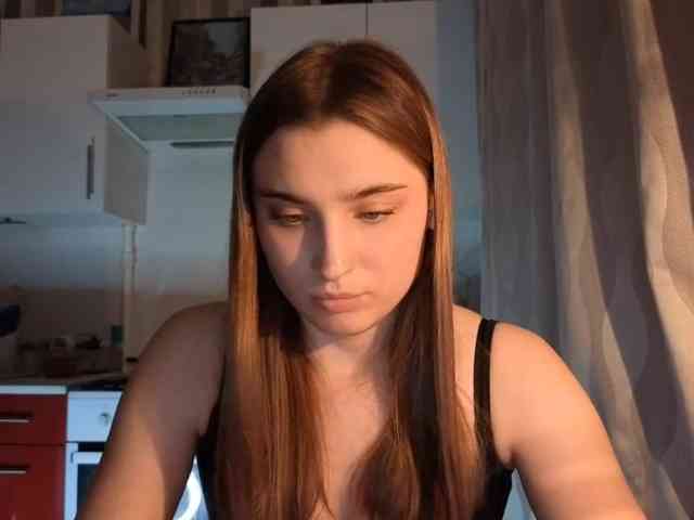 ChristiaPettet webcam