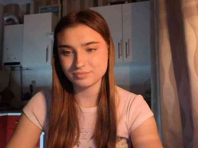 ChristiaPettet webcam