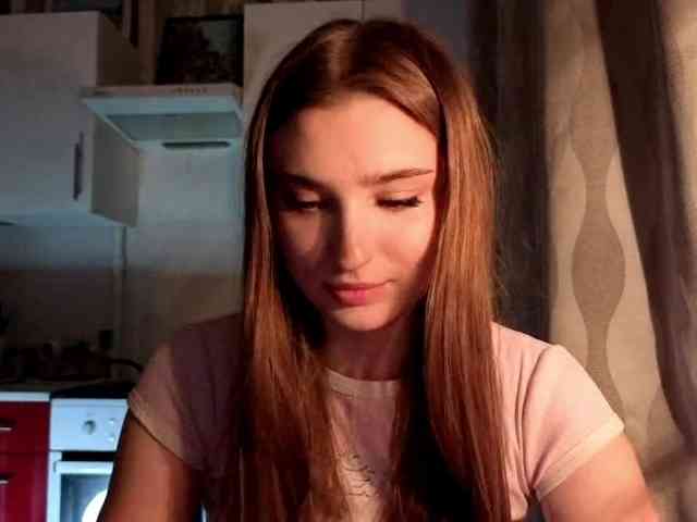 ChristiaPettet webcam