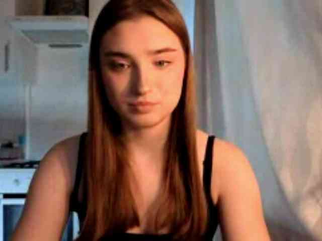 ChristiaPettet webcam