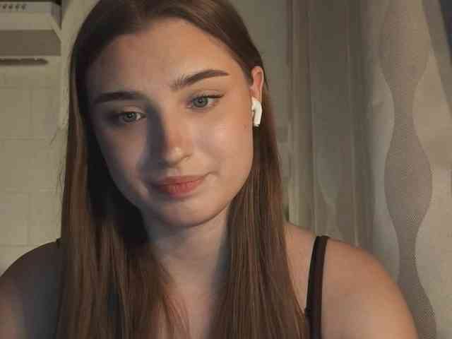 ChristiaPettet webcam
