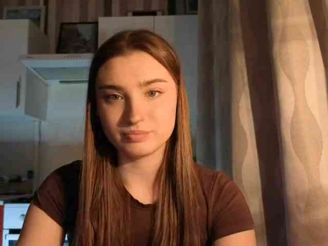 ChristiaPettet webcam