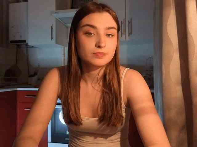 ChristiaPettet webcam