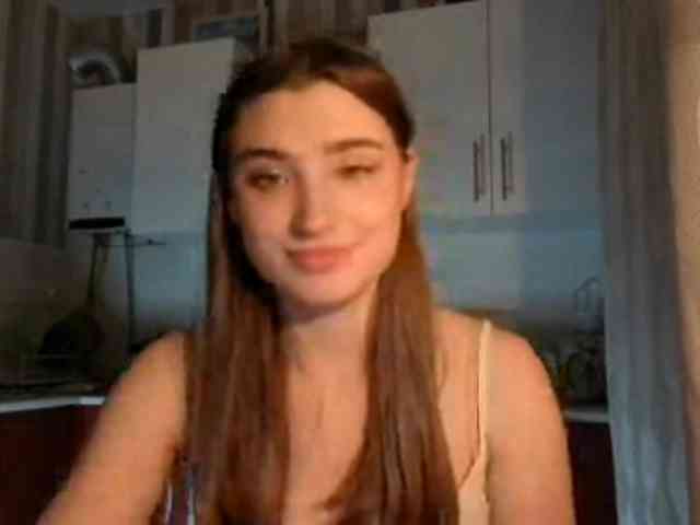 ChristiaPettet webcam