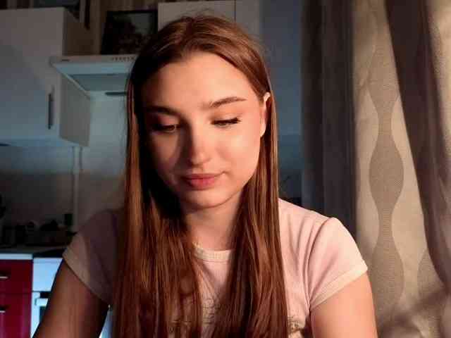 ChristiaPettet webcam