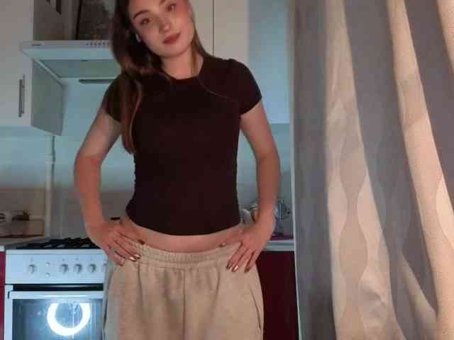 ChristiaPettet webcam