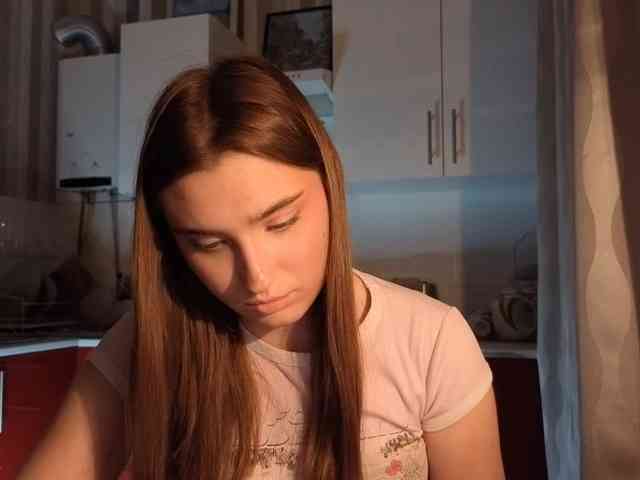 ChristiaPettet webcam