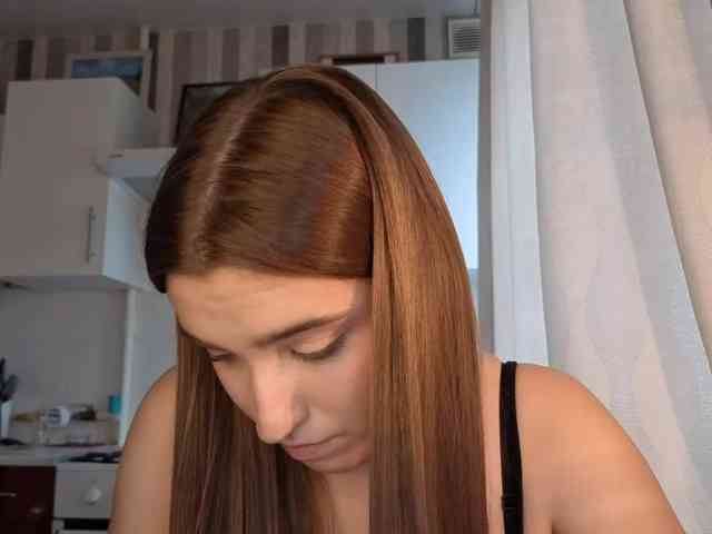 ChristiaPettet webcam