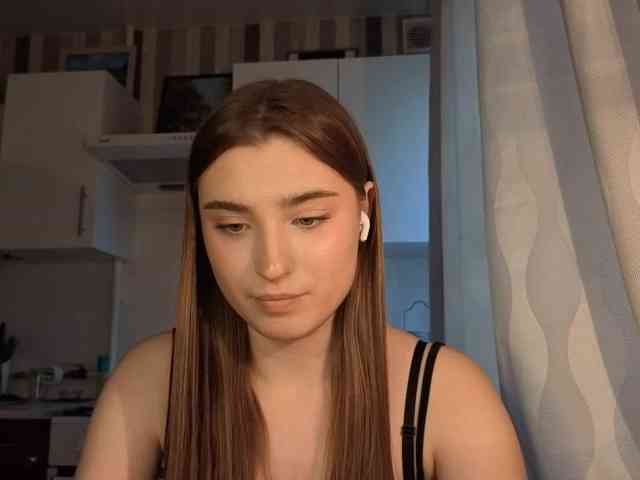 ChristiaPettet webcam