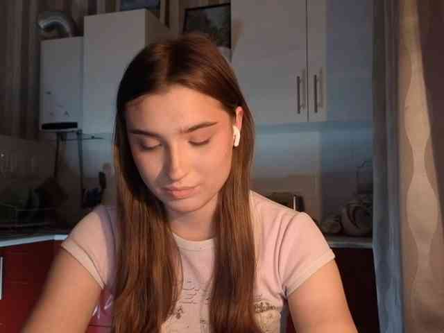 ChristiaPettet webcam