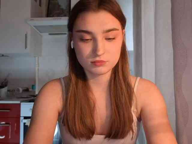 ChristiaPettet webcam