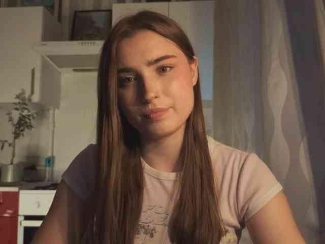 ChristiaPettet webcam