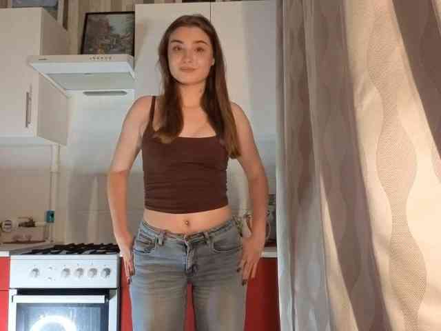 ChristiaPettet webcam