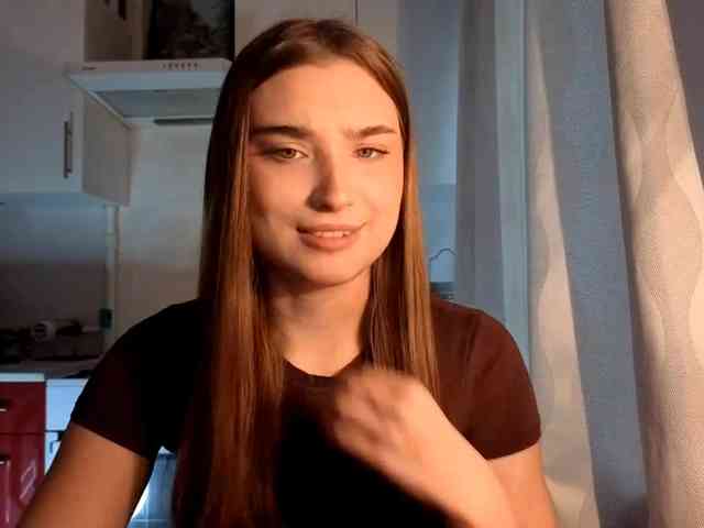 ChristiaPettet webcam