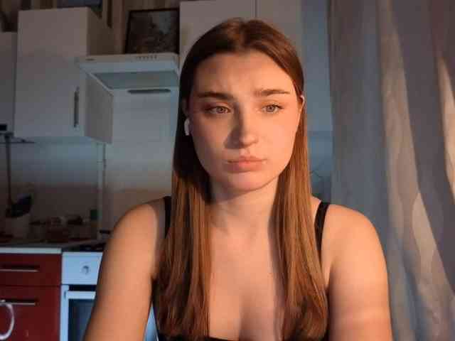 ChristiaPettet webcam