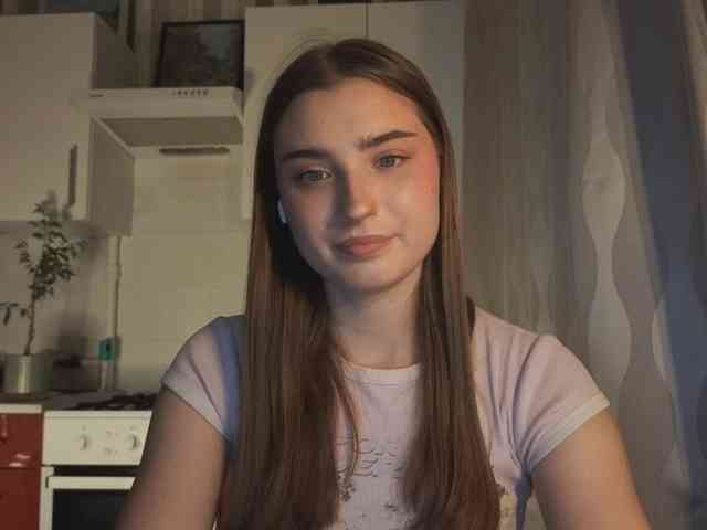 ChristiaPettet webcam