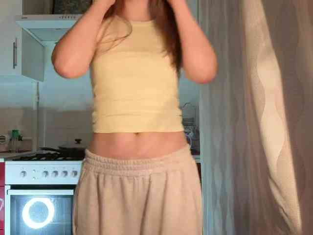 ChristiaPettet webcam