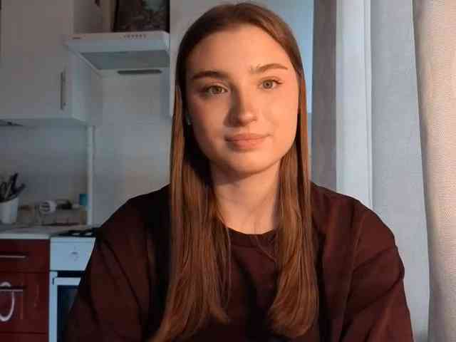 ChristiaPettet webcam