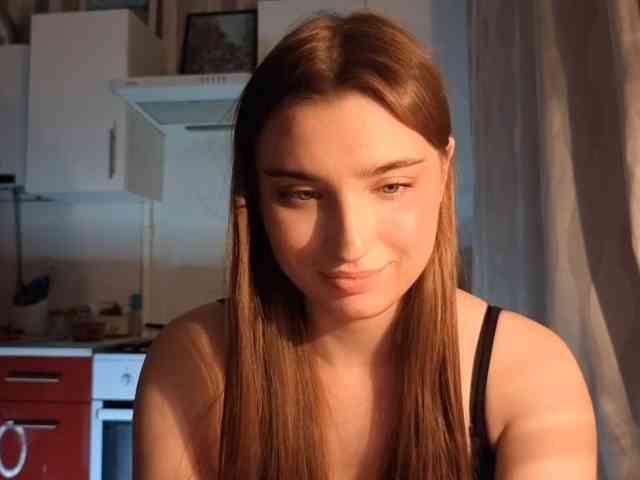 ChristiaPettet webcam