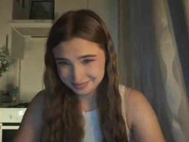 ChristiaPettet webcam