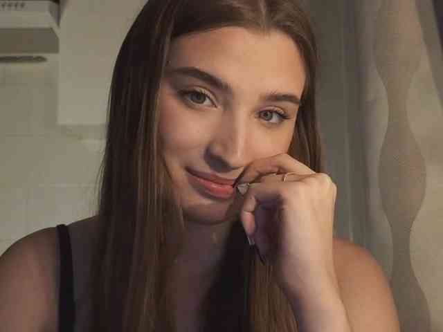 ChristiaPettet webcam