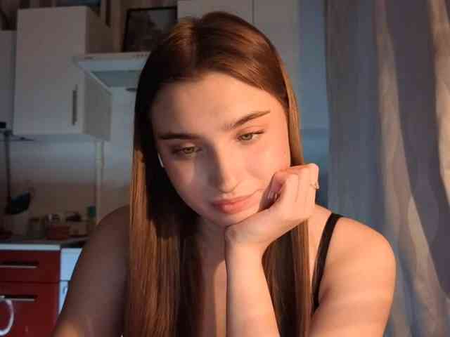 ChristiaPettet webcam