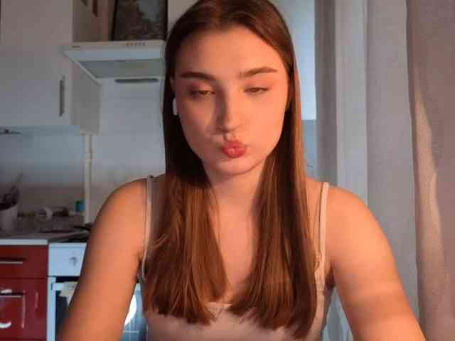 ChristiaPettet webcam