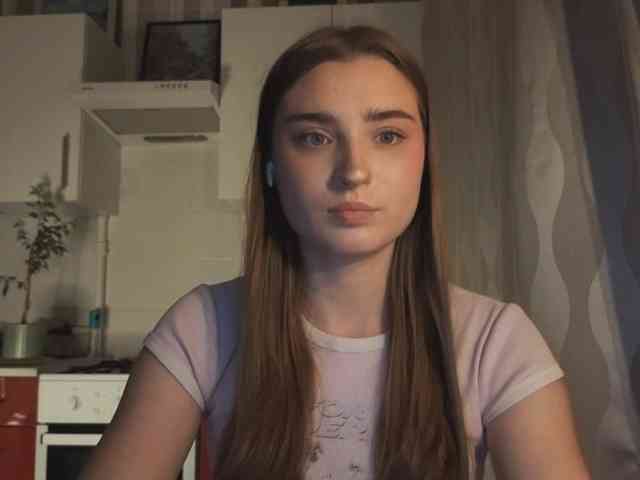 ChristiaPettet webcam