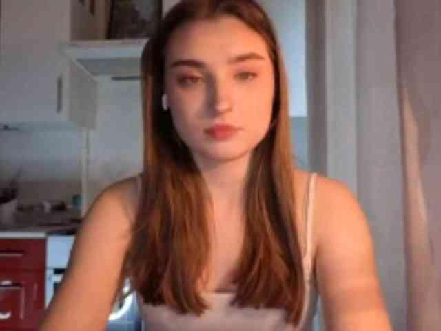 ChristiaPettet webcam