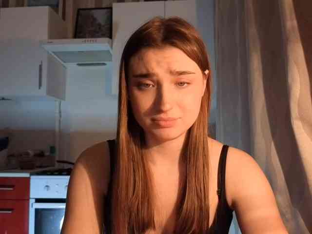 ChristiaPettet webcam