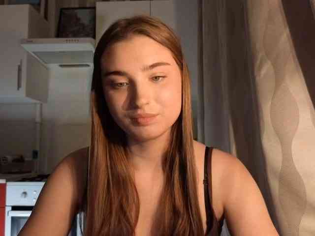 ChristiaPettet webcam
