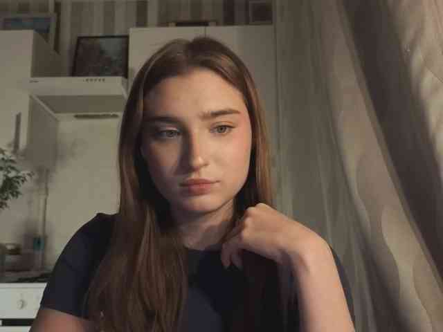 ChristiaPettet webcam