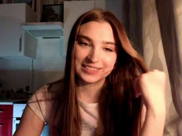 ChristiaPettet webcam