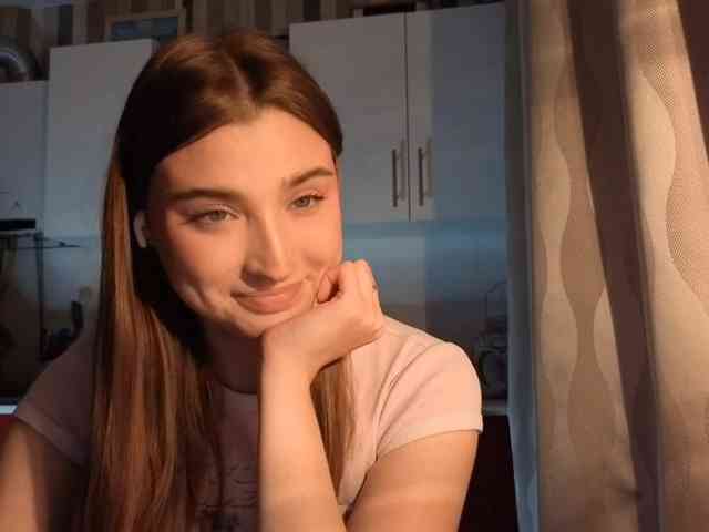 ChristiaPettet webcam