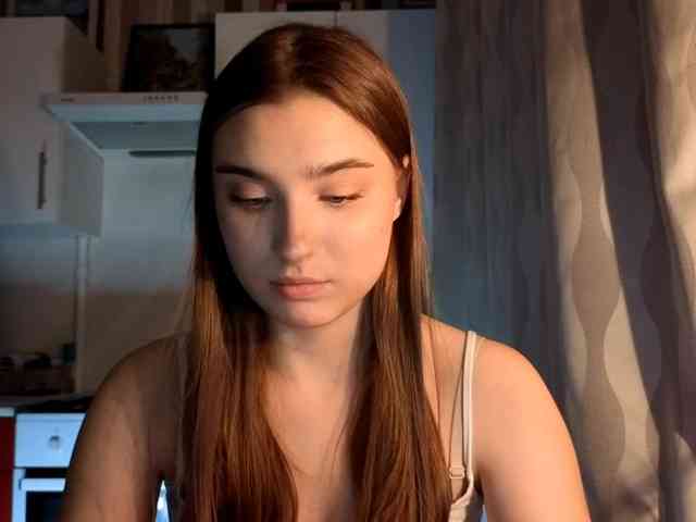 ChristiaPettet webcam