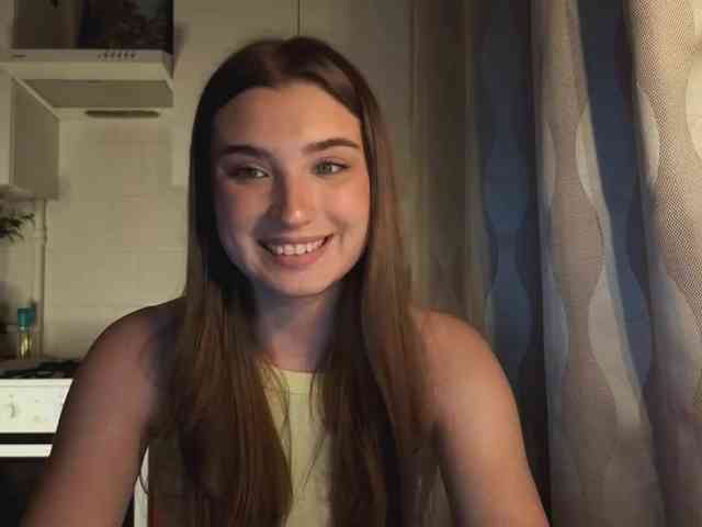ChristiaPettet webcam