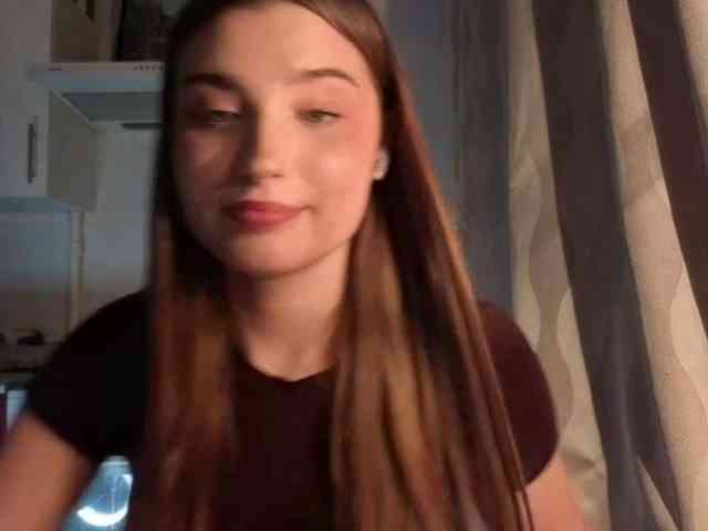 ChristiaPettet webcam