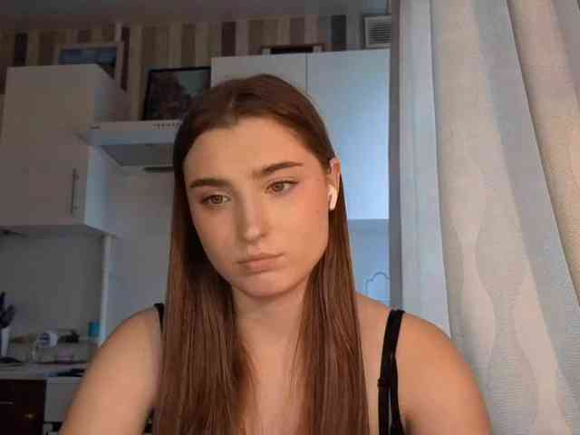 ChristiaPettet webcam